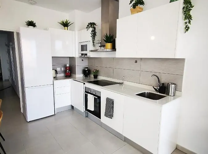 Superior Pearl Apartment